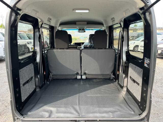 ハイゼットカーゴ クルーズ　届出済未使用車／スマートアシスト／スマートキー／プッシュスタート／オートライト／衝突被害軽減ブレーキ／コーナーセンサー／アイドリングストップ／オートハイビーム／（35枚目）