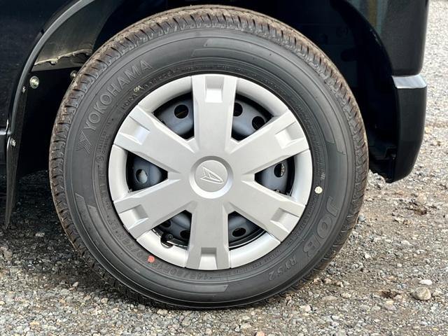 ハイゼットカーゴ クルーズ　届出済未使用車／スマートアシスト／スマートキー／プッシュスタート／オートライト／衝突被害軽減ブレーキ／コーナーセンサー／アイドリングストップ／オートハイビーム／（39枚目）