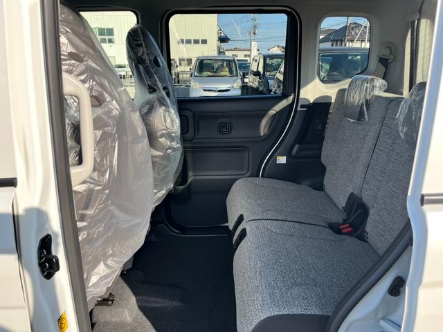 スペーシア ハイブリッドＧ　届出済未使用車／スズキセーフティサポート／ＬＥＤヘッドライト／オートライト／スマートキー／プッシュスタート／オートエアコン／アイドリングストップ／衝突被害軽減ブレーキ／コーナーセンサー／ステリモ付き／（31枚目）