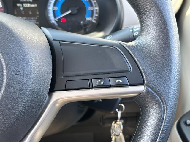 ｅＫワゴン Ｍ　バックカメラ／純正ＣＤオーディオ／オートライト／キーレス／衝突被害軽減ブレーキ／前後コーナーセンサー／ステアリングリモコン／アイドリングストップ／電動格納ミラー／シートリフター／ハロゲンヘッドライト（12枚目）