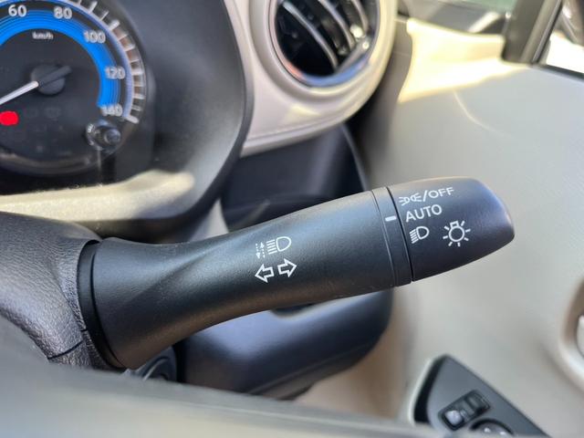 ｅＫワゴン Ｍ　バックカメラ／純正ＣＤオーディオ／オートライト／キーレス／衝突被害軽減ブレーキ／前後コーナーセンサー／ステアリングリモコン／アイドリングストップ／電動格納ミラー／シートリフター／ハロゲンヘッドライト（14枚目）