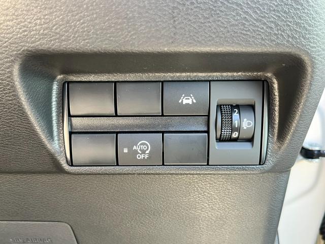 ｅＫワゴン Ｍ　バックカメラ／純正ＣＤオーディオ／オートライト／キーレス／衝突被害軽減ブレーキ／前後コーナーセンサー／ステアリングリモコン／アイドリングストップ／電動格納ミラー／シートリフター／ハロゲンヘッドライト（22枚目）