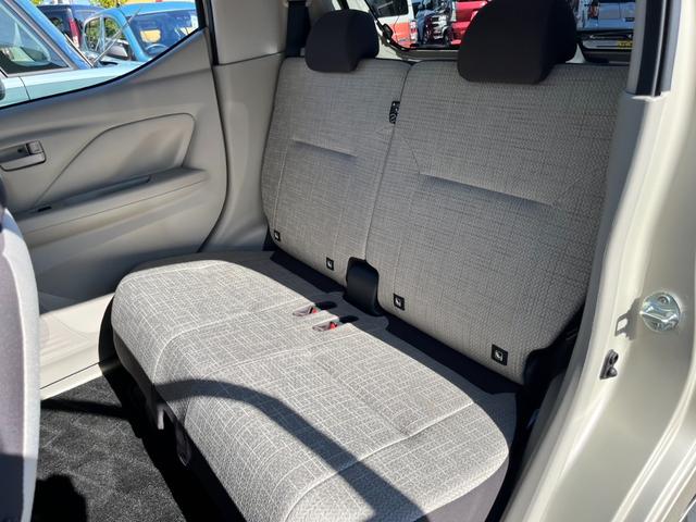 ｅＫワゴン Ｍ　バックカメラ／純正ＣＤオーディオ／オートライト／キーレス／衝突被害軽減ブレーキ／前後コーナーセンサー／ステアリングリモコン／アイドリングストップ／電動格納ミラー／シートリフター／ハロゲンヘッドライト（35枚目）