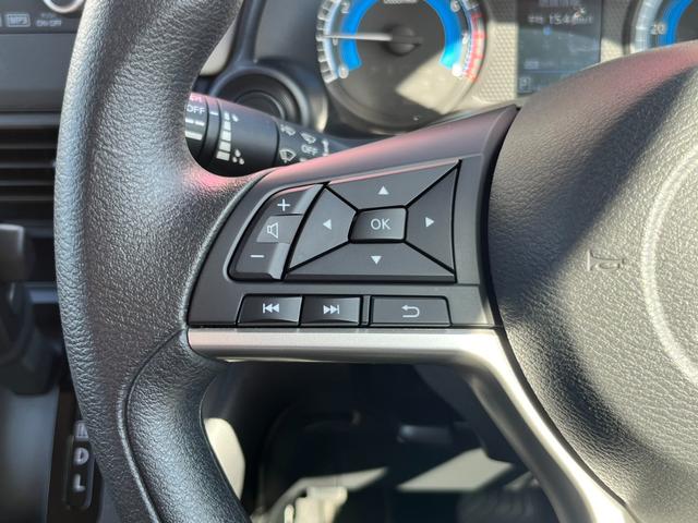 eKワゴン M バックカメラ/純正CDオーディオ/オートライト/キーレス/衝突被害軽減ブレーキ/前後コーナーセンサー/ステアリングリモコン/アイドリングストップ/電動格納ミラー/シートリフター/ハロゲンヘッドライト(9枚目)