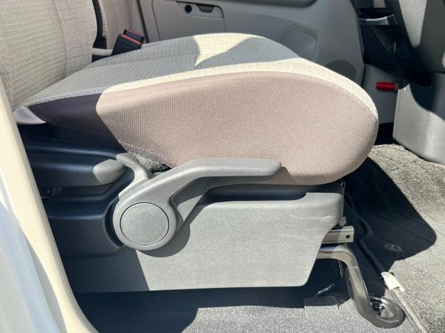 eKワゴン M バックカメラ/純正CDオーディオ/オートライト/キーレス/衝突被害軽減ブレーキ/前後コーナーセンサー/ステアリングリモコン/アイドリングストップ/電動格納ミラー/シートリフター/ハロゲンヘッドライト(29枚目)