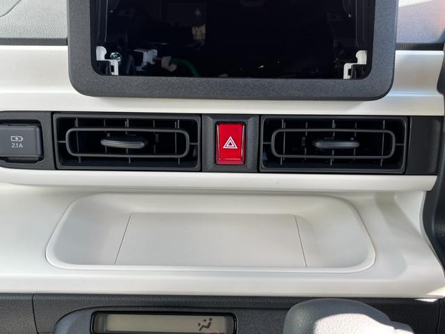 ムーヴキャンバス ストライプスＸ　スマートアシスト／バックカメラ／両側パワースライドドア／衝突被害軽減ブレーキ／コーナーセンサー／オートエアコン／オートライト／オートハイビーム／プッシュスタート／アイドリングストップ／スマートキー／（13枚目）