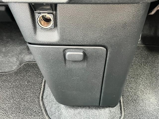 ムーヴキャンバス ストライプスＸ　スマートアシスト／バックカメラ／両側パワースライドドア／衝突被害軽減ブレーキ／コーナーセンサー／オートエアコン／オートライト／オートハイビーム／プッシュスタート／アイドリングストップ／スマートキー／（16枚目）