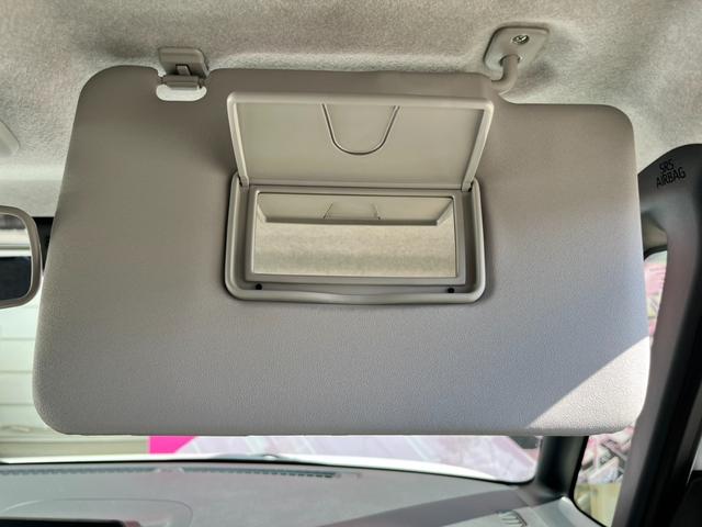 ムーヴキャンバス ストライプスＸ　スマートアシスト／バックカメラ／両側パワースライドドア／衝突被害軽減ブレーキ／コーナーセンサー／オートエアコン／オートライト／オートハイビーム／プッシュスタート／アイドリングストップ／スマートキー／（17枚目）