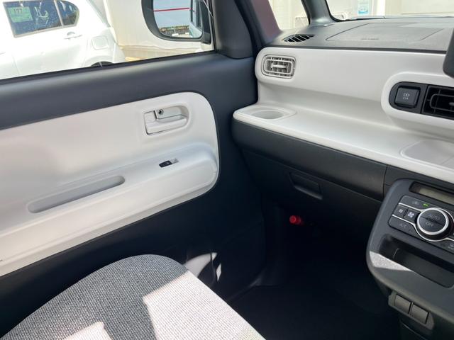 ムーヴキャンバス ストライプスＸ　スマートアシスト／バックカメラ／両側パワースライドドア／衝突被害軽減ブレーキ／コーナーセンサー／オートエアコン／オートライト／オートハイビーム／プッシュスタート／アイドリングストップ／スマートキー／（24枚目）