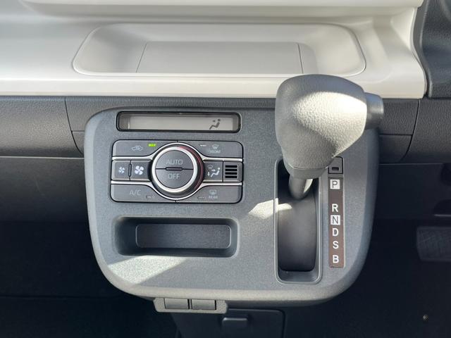 ムーヴキャンバス ストライプスX スマートアシスト/バックカメラ/両側パワースライドドア/衝突被害軽減ブレーキ/コーナーセンサー/オートエアコン/オートライト/オートハイビーム/プッシュスタート/アイドリングストップ/スマートキー/(13枚目)