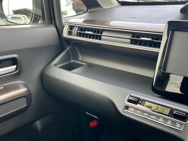 ワゴンRカスタムZ ハイブリッドZX 届出済未使用車/スズキセーフティサポート/LEDヘッドライト/スマートキー/プッシュスタート/衝突被害軽減ブレーキ/コーナーセンサー/アイドリングストップ/シートヒーター/オートエアコン/オートライト(21枚目)