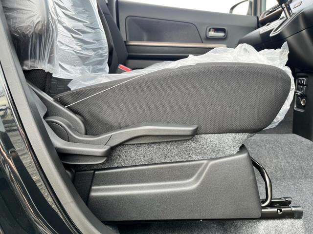 ワゴンRカスタムZ ハイブリッドZX 届出済未使用車/スズキセーフティサポート/LEDヘッドライト/スマートキー/プッシュスタート/衝突被害軽減ブレーキ/コーナーセンサー/アイドリングストップ/シートヒーター/オートエアコン/オートライト(27枚目)