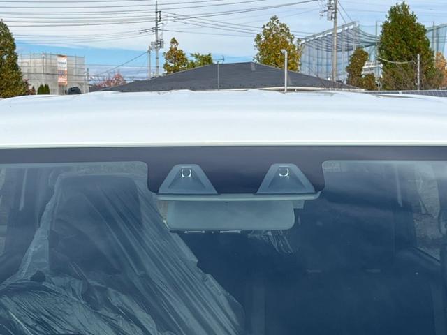 ワゴンRカスタムZ ハイブリッドZX 届出済未使用車/スズキセーフティサポート/LEDヘッドライト/スマートキー/プッシュスタート/衝突被害軽減ブレーキ/コーナーセンサー/アイドリングストップ/シートヒーター/オートエアコン/オートライト(7枚目)