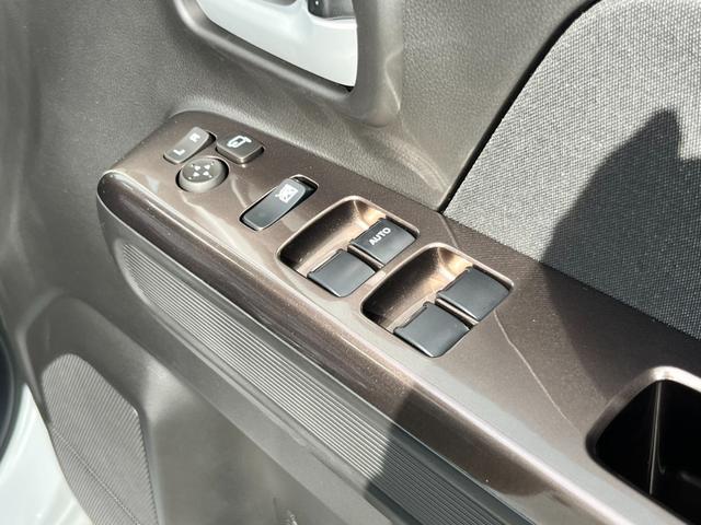 ワゴンRカスタムZ ハイブリッドZX 届出済未使用車/スズキセーフティサポート/LEDヘッドライト/スマートキー/プッシュスタート/衝突被害軽減ブレーキ/コーナーセンサー/アイドリングストップ/シートヒーター/オートエアコン/オートライト(26枚目)