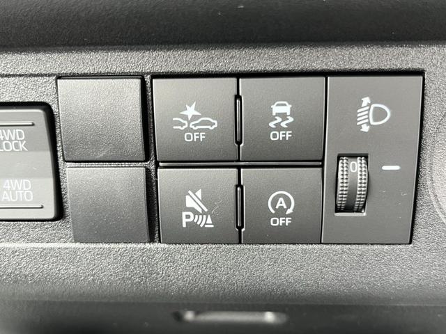 ハイゼットトラック スタンダードSAIIIt 届出済未使用車/4WD/スマートアシスト/衝突被害軽減ブレーキ/コーナーセンサー/オートライト/オートハイビーム/アイドリングストップ/車線逸脱抑制制御機能/踏み間違い防止機能付/オーディオレス(13枚目)