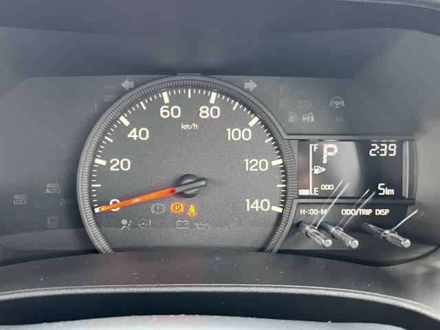 ハイゼットカーゴ スペシャル　届出済未使用車／スマートアシスト／衝突被害軽減ブレーキ／コーナーセンサー／オートライト／アイドリングストップ／ハロゲンヘッドライト／両側スライドドア／踏み間違い防止／オートマチックハイビーム（10枚目）