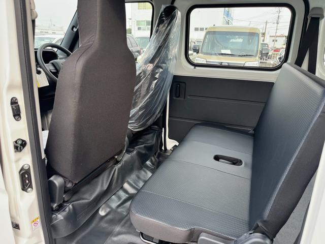 ハイゼットカーゴ スペシャル　届出済未使用車／スマートアシスト／衝突被害軽減ブレーキ／コーナーセンサー／オートライト／アイドリングストップ／ハロゲンヘッドライト／両側スライドドア／踏み間違い防止／オートマチックハイビーム（29枚目）