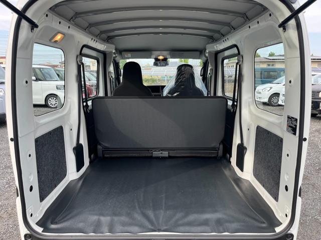 ハイゼットカーゴ スペシャル　届出済未使用車／スマートアシスト／衝突被害軽減ブレーキ／コーナーセンサー／オートライト／アイドリングストップ／ハロゲンヘッドライト／両側スライドドア／踏み間違い防止／オートマチックハイビーム（30枚目）