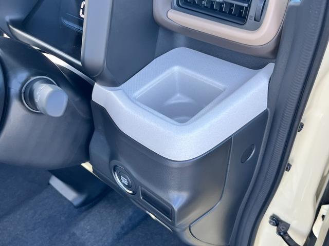 スペーシア 届出済未使用車/スズキセーフティサポート/LEDヘッドライト/オートライト/スマートキー/プッシュスタート/オートエアコン/アイドリングストップ/衝突被害軽減ブレーキ/コーナーセンサー/ステリモ付き/(17枚目)