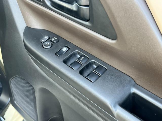 スペーシア 届出済未使用車/スズキセーフティサポート/LEDヘッドライト/オートライト/スマートキー/プッシュスタート/オートエアコン/アイドリングストップ/衝突被害軽減ブレーキ/コーナーセンサー/ステリモ付き/(25枚目)