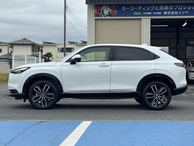 ヴェゼル ｅ：ＨＥＶ　Ｚ　登録済み未使用車／プラチナホワイトパール／ホンダコネクトディスプレイ／ＥＴＣ／置くだけ充電／衝突被害軽減ブレーキ／ＡＣＣ／ＢＳＭ／純正１８インチＡＷ／パワーバックドア／シートヒーター／ハンドルヒーター（36枚目）