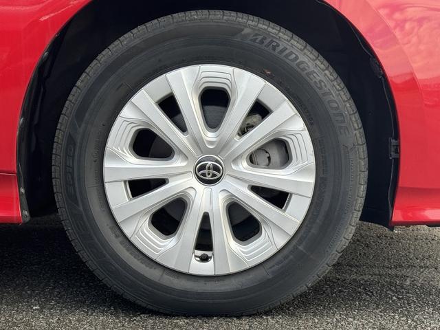 プリウス S 後期モデル/4WD/衝突被害軽減ブレーキ/レーダークルーズコントロール/LEDヘッドライト/AC100V電源/革巻きステアリング/オートエアコン/スマートエントリー/ワイパーデアイサー車検整備付き(17枚目)