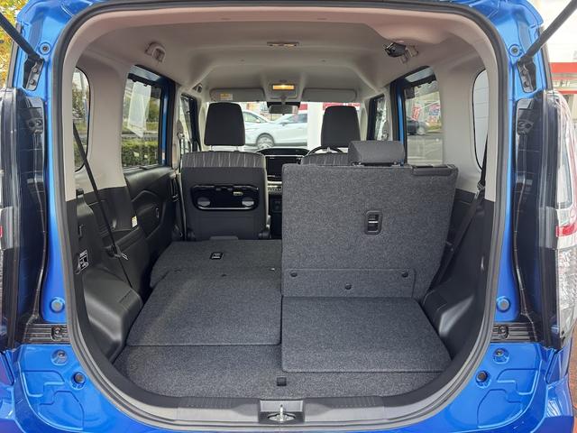 ソリオ ハイブリッドＭＸ　衝突被害軽減ブレーキ／全方位カメラ付きメモリーナビ／電動スライドドア／レーダークルーズコントロール／純正１５インチアルミホイール／プッシュスタート／オートエアコン／前席シートヒーター／シートリフター（15枚目）