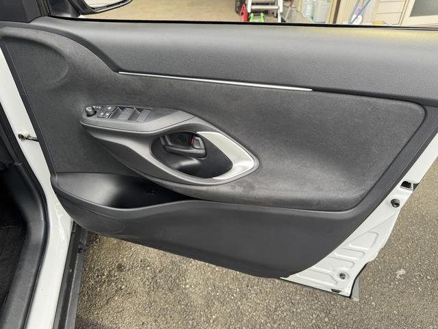 ヤリスクロス G 衝突被害軽減ブレーキ/バックカメラ/アダプティブクルーズコントロール/LEDヘッドライト/車線逸脱警報/オートハイビーム/オートブレーキホールド/運転席シートリフター/純正16インチAW/車検整備付き(28枚目)