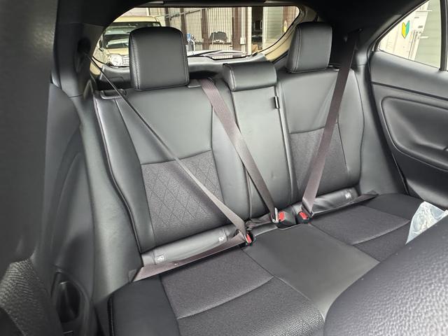 ヤリスクロス ハイブリッドＺ　登録済み未使用車／２トンカラー／黒内装／アラウンドビューモニター／ブラインドスポットモニター／前席シートヒーター／運転席パワーシート／純正８型ディスプレイ／フルセグＴＶ／ＥＴＣ／ＬＥＤヘッドライト（30枚目）