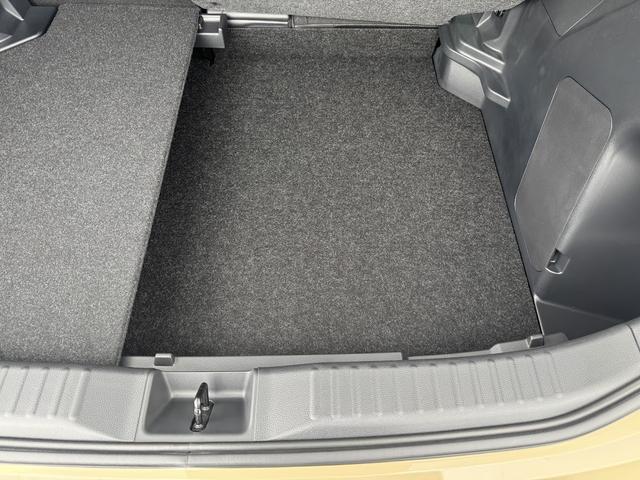 ヤリスクロス ハイブリッドＺ　登録済み未使用車／２トンカラー／黒内装／アラウンドビューモニター／ブラインドスポットモニター／前席シートヒーター／運転席パワーシート／純正８型ディスプレイ／フルセグＴＶ／ＥＴＣ／ＬＥＤヘッドライト（31枚目）