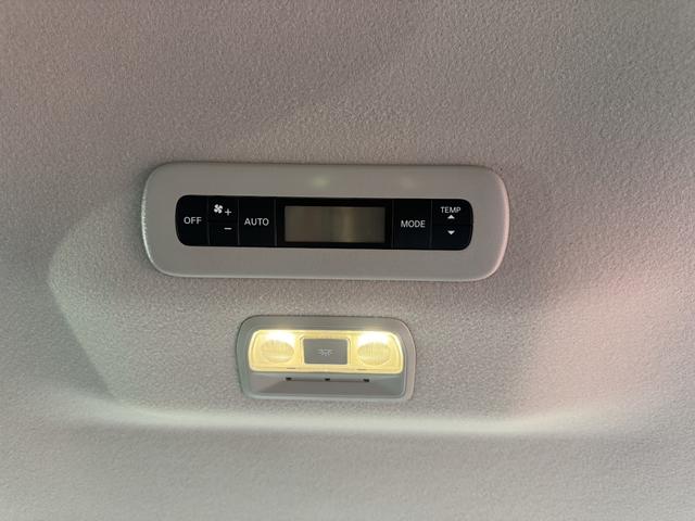 セレナ ハイウェイスターV 登録済み未使用車/4WD/ホットプラスpkg/12.3型ナビ/アラウンドビューモニター/インテリジェントルームミラー/ブラインドスポットモニター/両側電動スライドドア/リアエアコン/プロパイロット(31枚目)