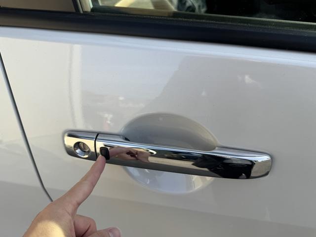 セレナ ハイウェイスターV 登録済み未使用車/4WD/ホットプラスpkg/12.3型ナビ/アラウンドビューモニター/インテリジェントルームミラー/ブラインドスポットモニター/両側電動スライドドア/リアエアコン/プロパイロット(37枚目)