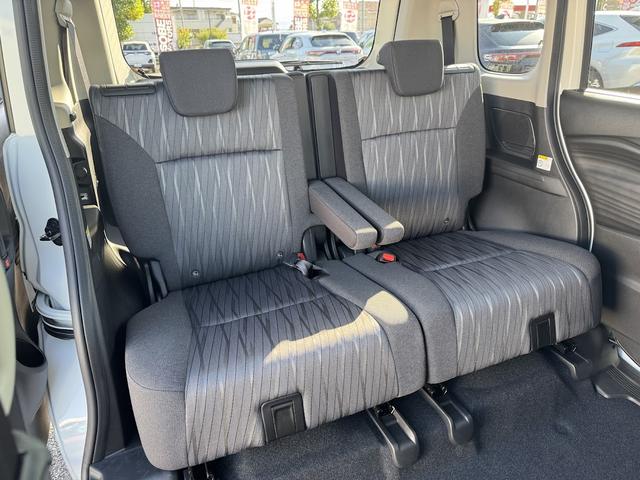 ソリオ ハイブリッドMZ 登録済み未使用車/衝突被害軽減ブレーキ/ブラインドスポットモニター/レーダークルーズコントロール/両側電動スライドドア/前席シートヒーター/ヘッドアップディスプレイ/後席サーキュレーター/オートAC(14枚目)