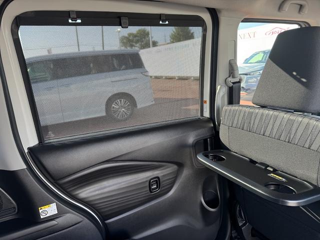 ソリオ ハイブリッドMZ 登録済み未使用車/衝突被害軽減ブレーキ/ブラインドスポットモニター/レーダークルーズコントロール/両側電動スライドドア/前席シートヒーター/ヘッドアップディスプレイ/後席サーキュレーター/オートAC(27枚目)