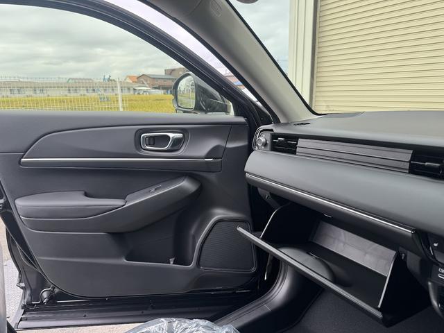 ヴェゼル e:HEV Z 登録済み未使用車/ホンダセンシング/アダプティブクルーズコントロール/ブラインドスポットモニター/前席シートヒーター/ステアリングヒーター/純正8インチナビ/バックカメラ/ETC/純正18インチAW(25枚目)