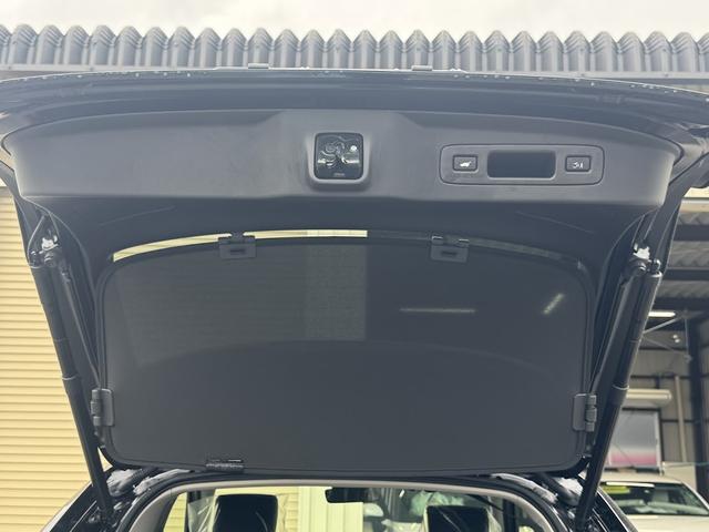 ヴェゼル e:HEV Z 登録済み未使用車/ホンダコネクトディスプレイ/バックカメラ/ETC2.0/置くだけ充電/アダプティブクルーズコントロール/オートブレーキホールド/ブラインドスポットモニター/ステアリングヒーター(17枚目)