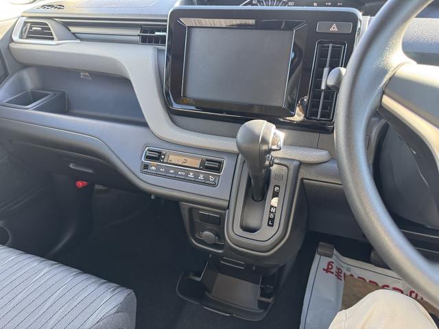 ソリオ ハイブリッドＭＧ　登録済み未使用車／キャラバンアイボリーパール／衝突被害軽減ブレーキ／レーダークルーズコントロール／運転席シートリフター／運転席アームレスト／オートエアコン／プッシュスタート／クリアランスソナー／禁煙車（16枚目）