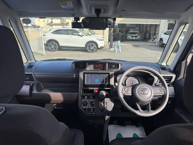 ルーミー Ｘ　衝突被害軽減ブレーキ／電動スライドドア／地デジ対応ナビ／バックカメラ／ＥＴＣ車載器／プッシュスタート／クリアランスソナー／後席ロールサンシェード／レーザーブルークリスタルシャイン／車検整備付き／禁煙車（12枚目）