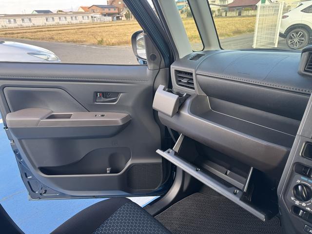 ルーミー Ｘ　衝突被害軽減ブレーキ／電動スライドドア／地デジ対応ナビ／バックカメラ／ＥＴＣ車載器／プッシュスタート／クリアランスソナー／後席ロールサンシェード／レーザーブルークリスタルシャイン／車検整備付き／禁煙車（16枚目）