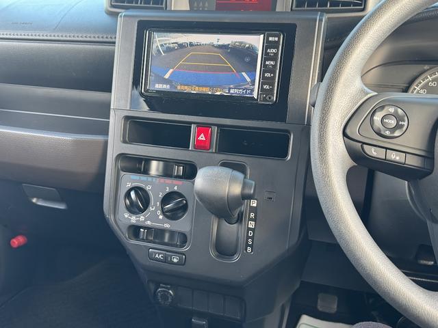 ルーミー Ｘ　衝突被害軽減ブレーキ／電動スライドドア／地デジ対応ナビ／バックカメラ／ＥＴＣ車載器／プッシュスタート／クリアランスソナー／後席ロールサンシェード／レーザーブルークリスタルシャイン／車検整備付き／禁煙車（17枚目）