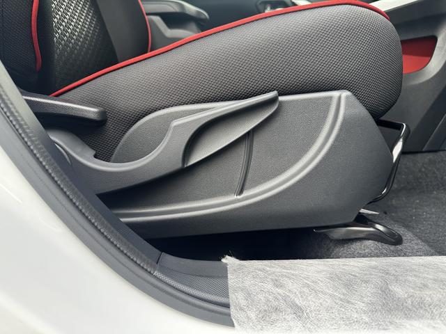 ライズ Ｇ　ナビレディパッケージ／衝突被害軽減ブレーキ／ＬＥＤヘッドライト／純正１６インチアルミホイール／プッシュスタート／コーナーセンサー／運転席シートリフター／オートエアコン／オートリトラミラー／禁煙車（22枚目）