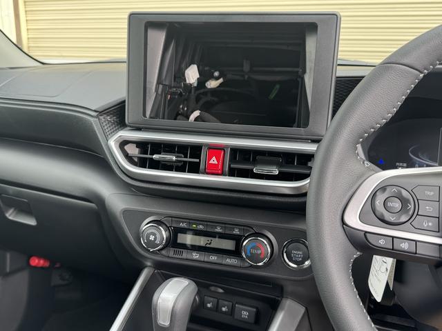 ライズ Ｚ　ナビレディパッケージ／衝突被害軽減ブレーキ／レーダークルーズコントロール／オートブレーキホールド／前席シートヒーター／ＬＥＤヘッドライト／純正１７インチＡＷ／シーケンシャルウィンカー／プッシュスタート（20枚目）