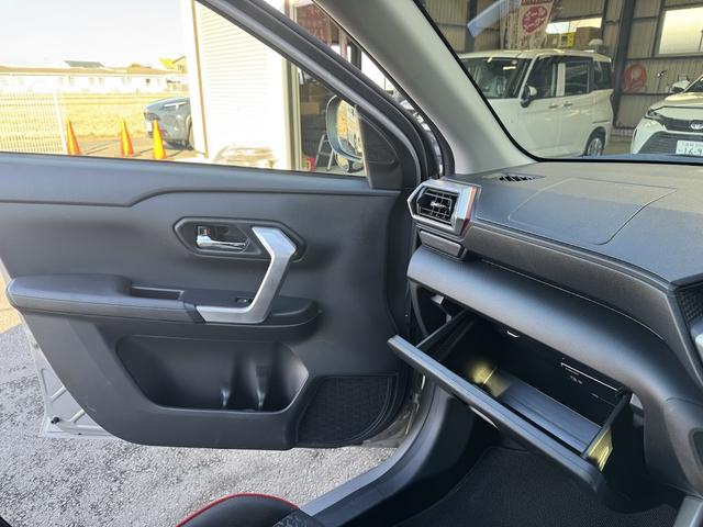 ライズ Ｚ　衝突被害軽減ブレーキ／アダプティブクルーズコントロール／ＬＥＤヘッドライト＆フォグ／シーケンシャルウィンカー／シートヒーター／純正１７インチアルミホイール／ワンセグ対応ナビ／バックカメラ／ＥＴＣ（17枚目）