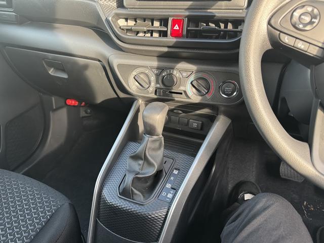 ライズ Ｘ　衝突被害軽減ブレーキ／ワンセグ対応ナビ／バックカメラ／ＥＴＣ車載器／プッシュスタート／クリアランスソナー／ＣＤ再生／Ｂｌｕｅｔｏｏｔｈ対応／ステアリングスイッチ／ブラックマイカメタリック／禁煙車（20枚目）