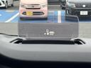 【ヘッドアップディスプレイ】車速などの情報をフロントガラスに投影。視線移動せずに各種情報の確認が行えます!