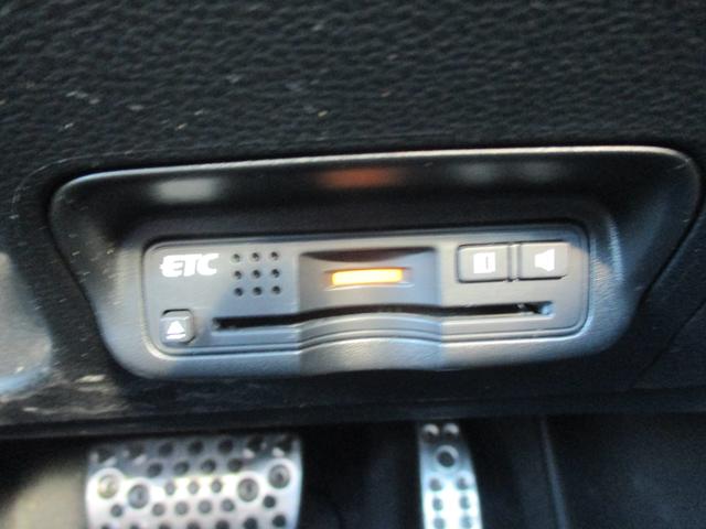 αブラックレーベル 社外SDナビ フルセグ 走行中OK バックカメラ Bluetoothオーディオ HID ETC クルーズコントロール パドルシフト スマートキーUSB CD DVD スピーカーイルミ 純正アルミ(4枚目)