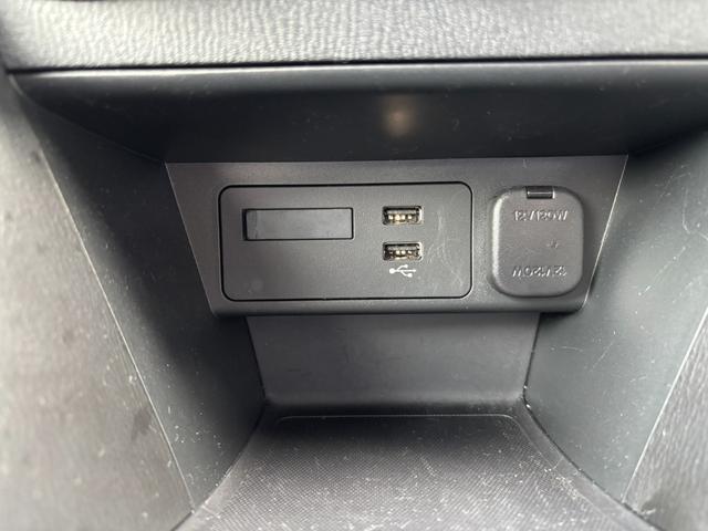 ＣＸ－３ １５Ｓ　ツーリング　純正８．８インチディスプレイナビ　マルチカメラ　フルセグ　Ｂｌｕｅｔｏｏｔｈオーディオ　ＵＳＢ　ＡｐｐｌｅｃａｒＰｌａｙ　ＬＥＤヘッドライト　ＥＴＣ　コーナーセンサー　衝突軽減ブレーキ（11枚目）