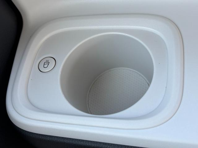 ムーヴキャンバス ストライプスＧ　雹害車につき現車確認した方のみ販売可　７インチナビ　ＤＶＤ再生　Ｂｌｕｅｔｏｏｔｈオーディオバックカメラ　フルセグ　両側電動スライド　スマアシ　コーナーセンサー　ホッとカップホルダー　シートヒーター（14枚目）