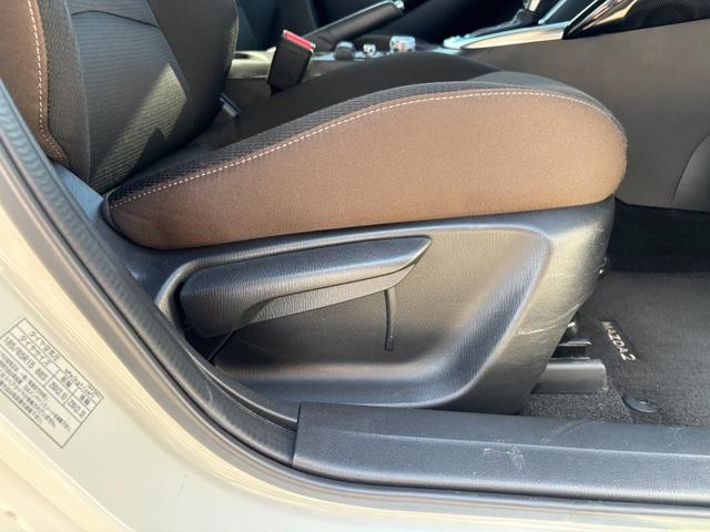 MAZDA2 15Sプロアクティブ 純正SDナビ フルセグ CD&DVD再生 Bluetoothオーディオ 全方位カメラ LEDヘッドライト シートヒーター ETC LEDヘッドライト ステアリングスイッチ コーナーセンサー(20枚目)