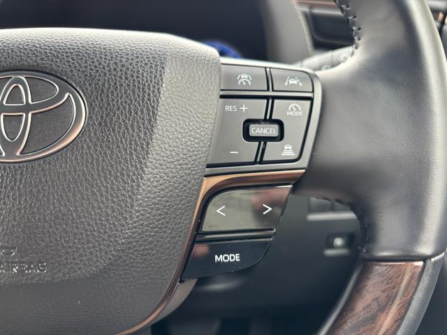 アルファード Ｚ　１４インチコネクトナビ　１３．２インチ後席モニター　フルセグＴＶ　パノラマカメラ　ムーンルーフ　ＨＤＭＩ　ステアリングヒーター　置くだけ充電　両側電動スライド　デジタルインナーミラー（15枚目）